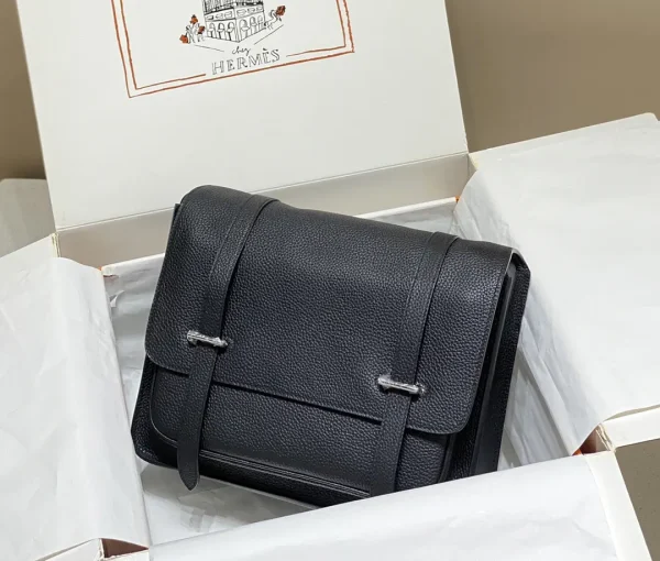 Hermès Steven Crossbody Bag image 1