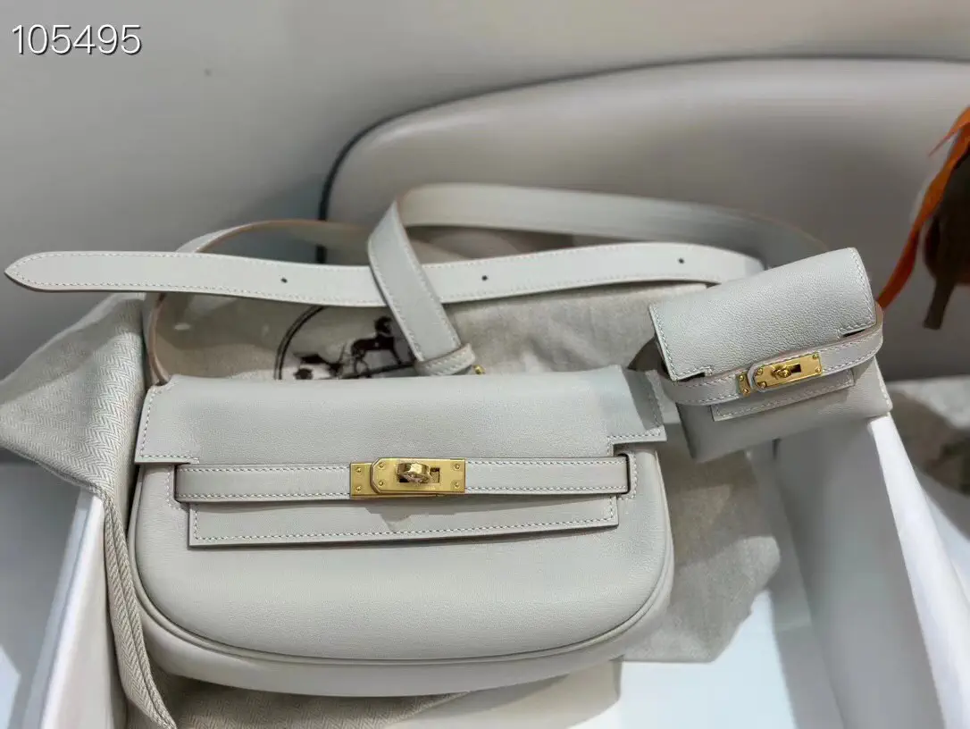 Hermès Kelly Moove Crossbody Bag with Attached Mini Pouch image 1
