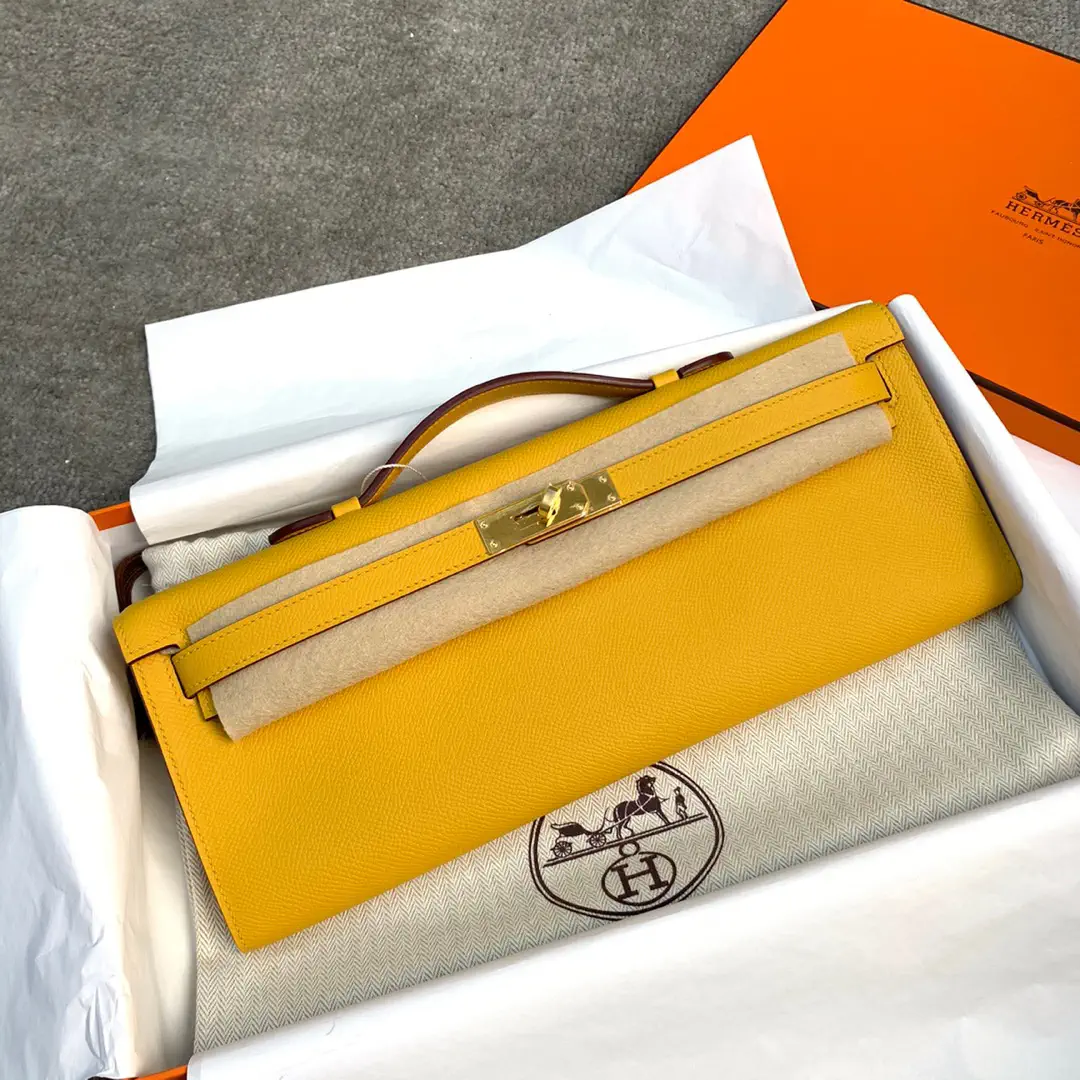 Hermès Kelly Cut Clutch image 1