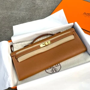 Hermès Kelly Cut Clutch image 1