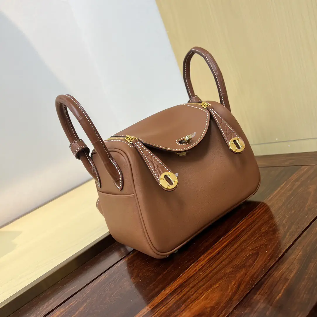 Hermès Mini Lindy Top Handle Bag image 1
