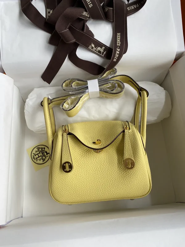Hermès Mini Lindy Shoulder Bag image 1