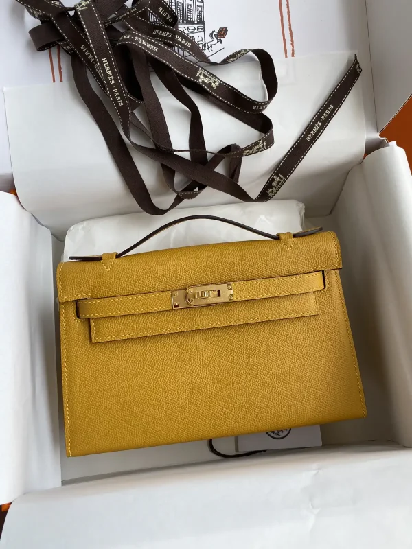 Hermès Kelly Top Handle Clutch image 1