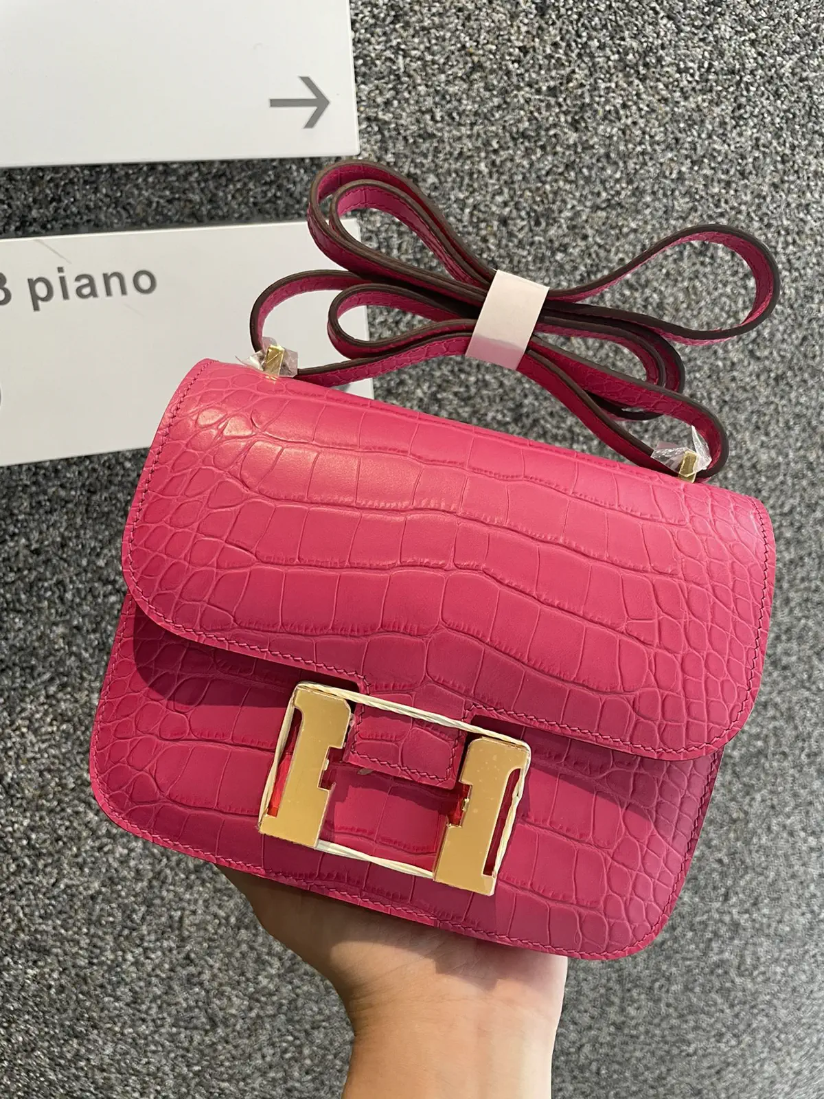 Hermès Crocodile Embossed Crossbody Bag image 1
