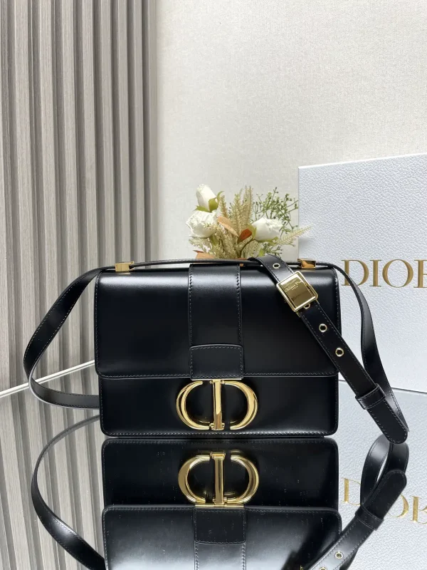 Dior 30 Montaigne Crossbody Bag image 1