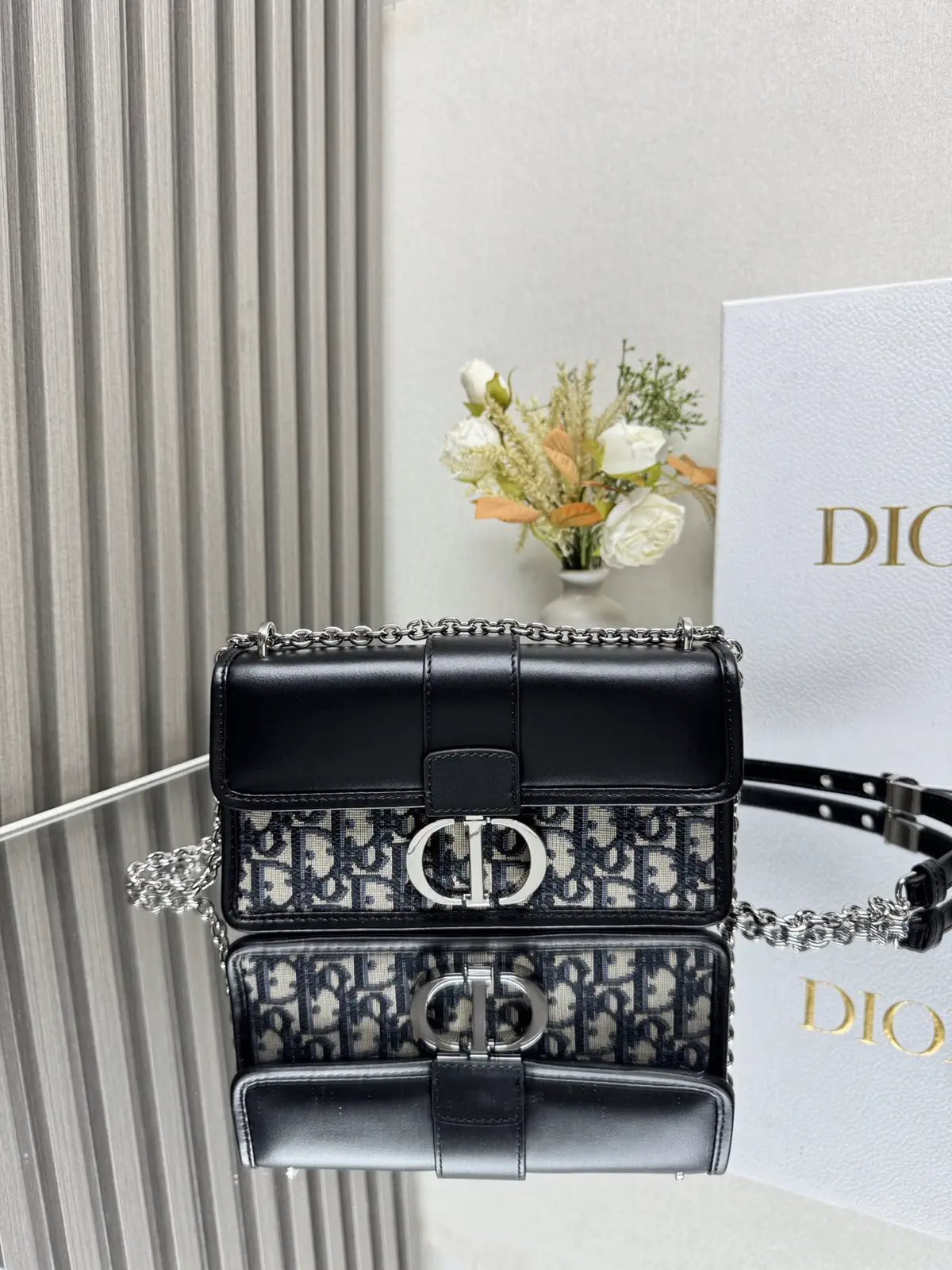 Dior 30 Montaigne East-West Chain Bag image 1