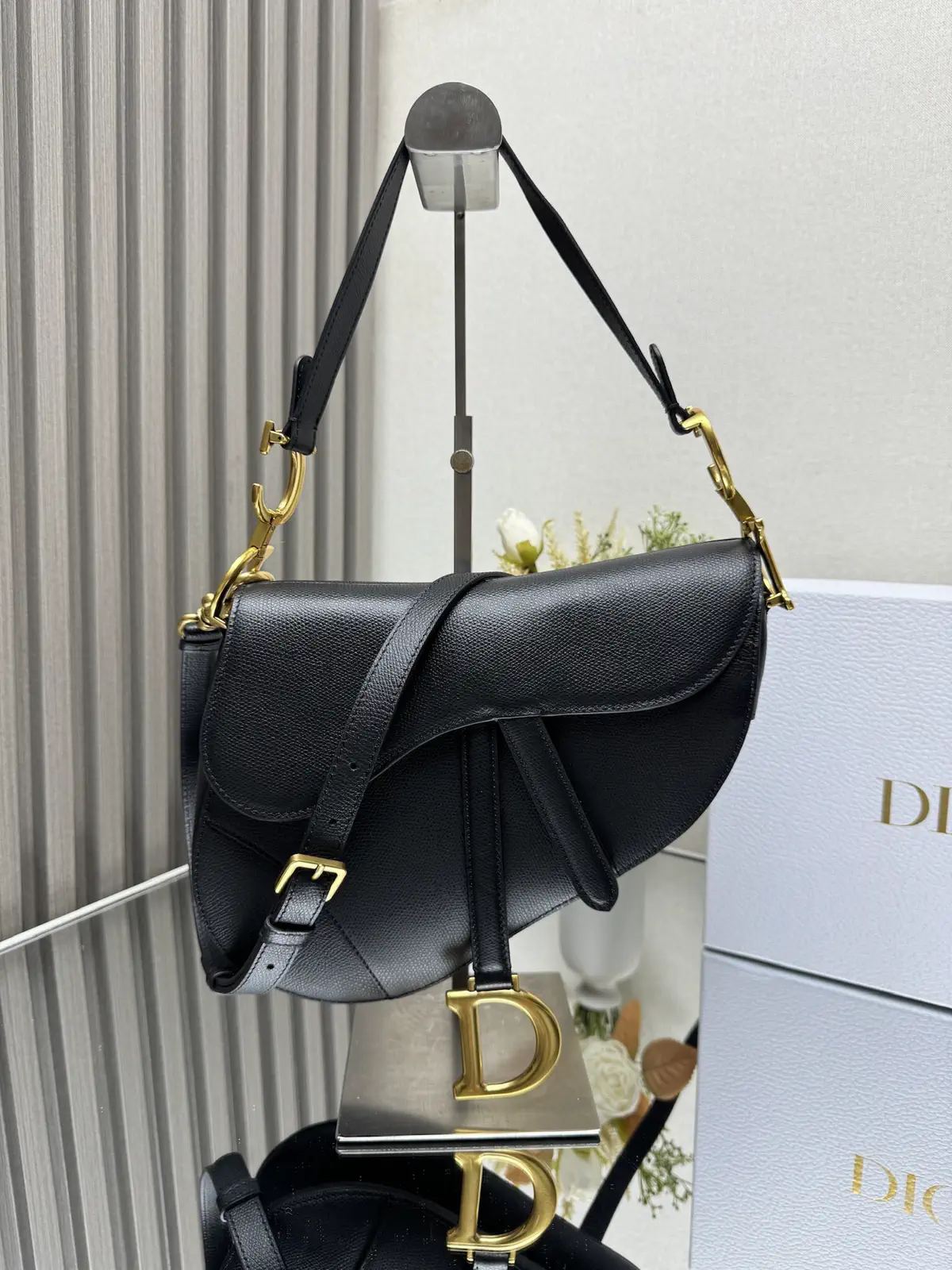 Dior Saddle Crossbody Bag image 1