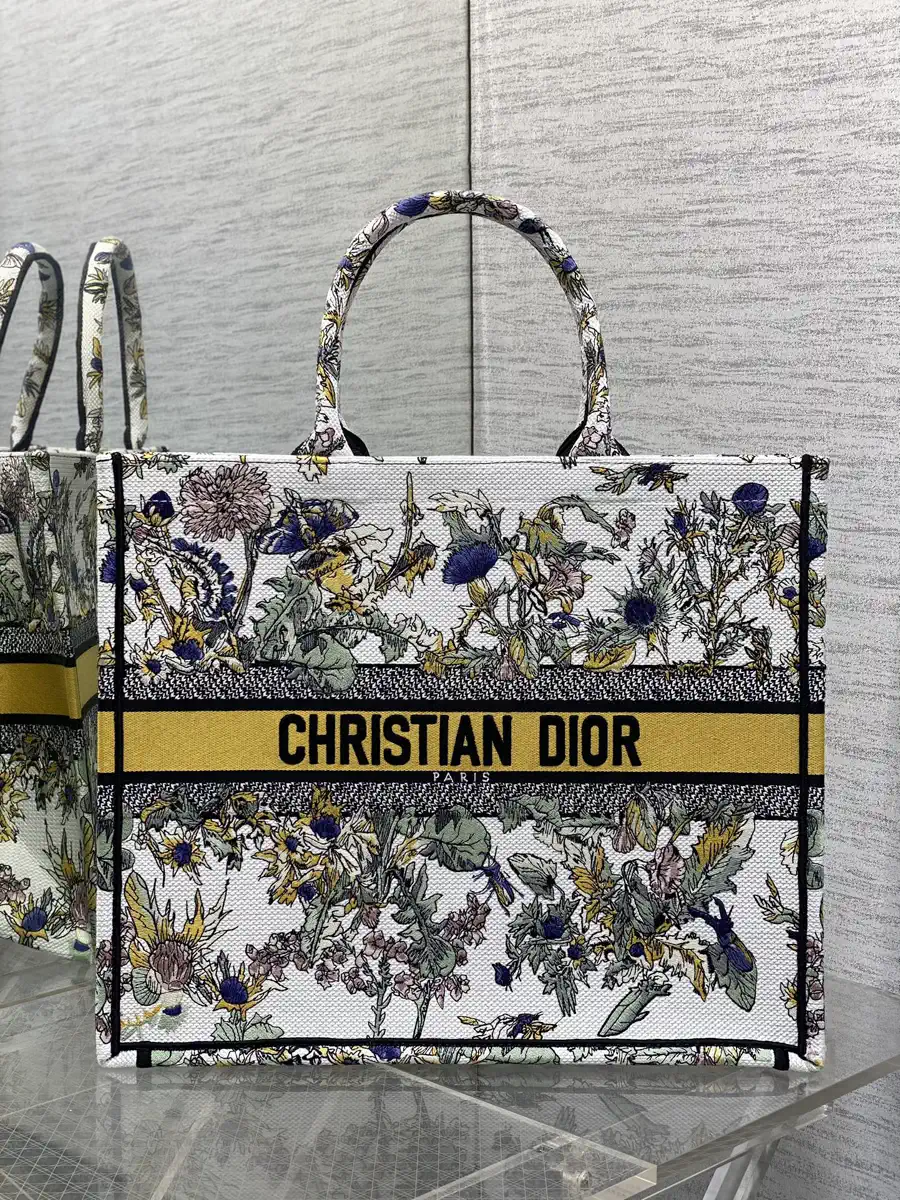 Dior Floral Embroidered Tote Bag image 1