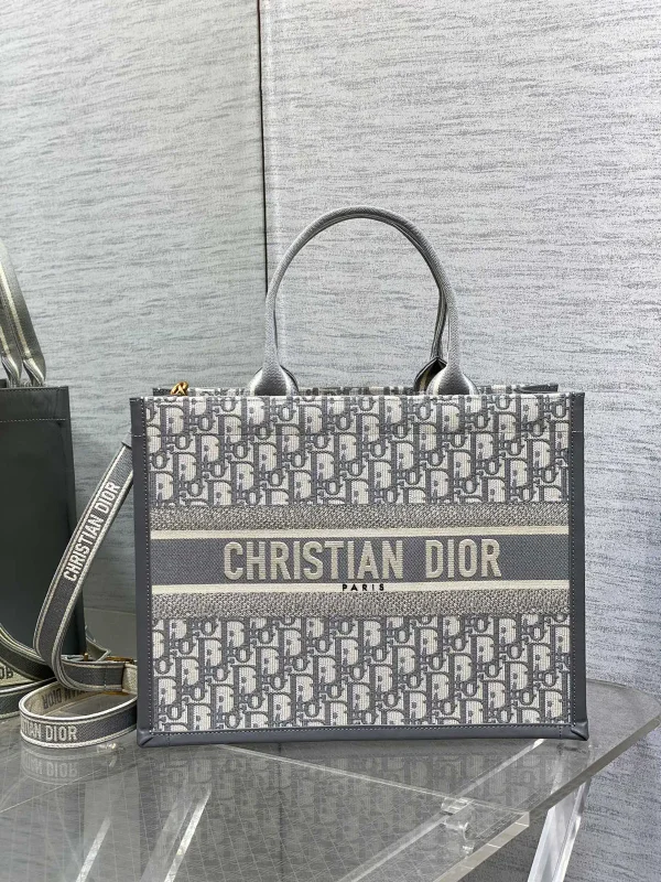 Dior Monogram Tote Bag image 1