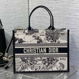 Dior Animal Embroidered Tote Bag image 1