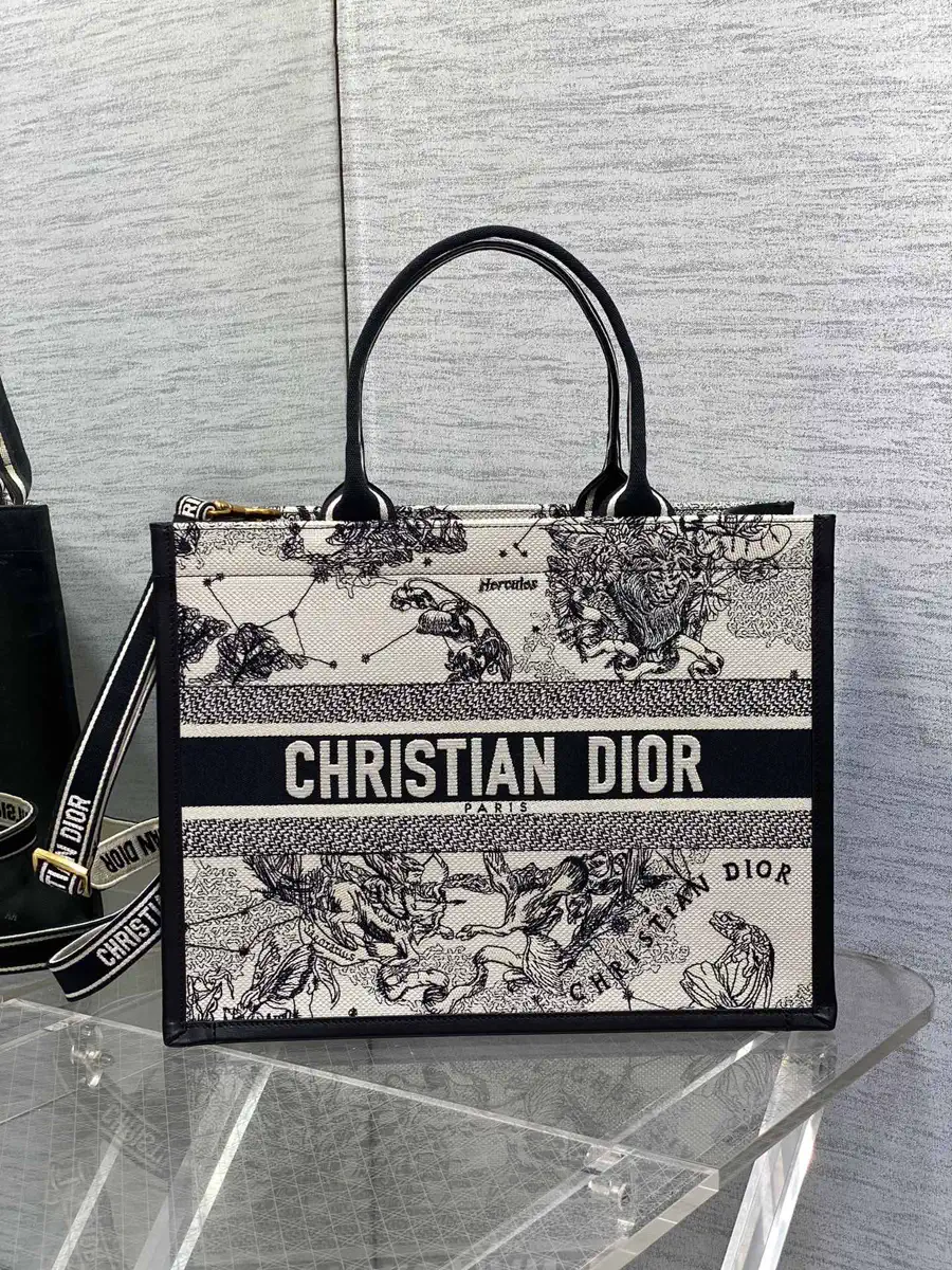 Dior Animal Embroidered Tote Bag image 1