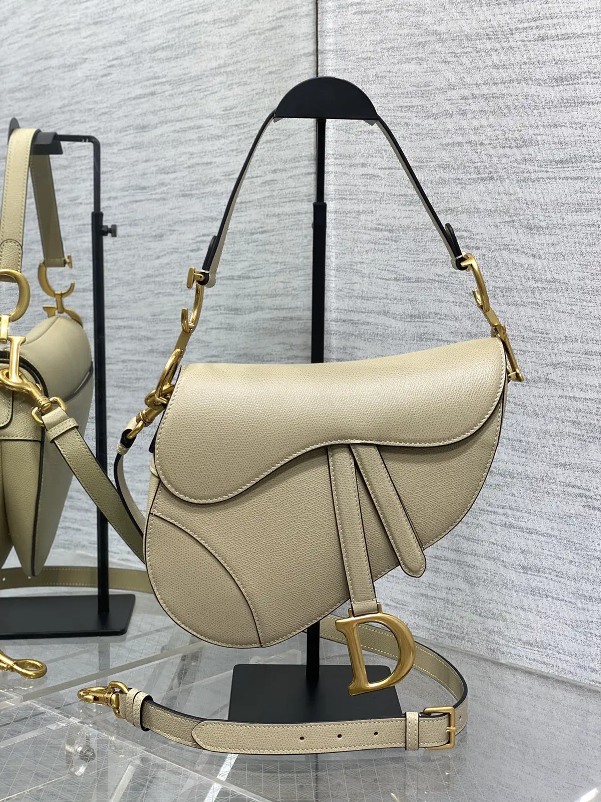 Dior Saddle Shoulder Bag with Detachable Adjustable Strap image 1