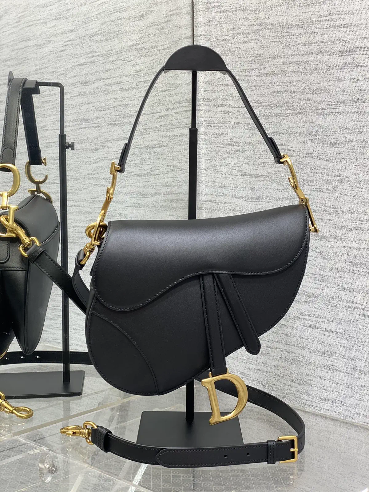 Dior Saddle Shoulder Bag image 1