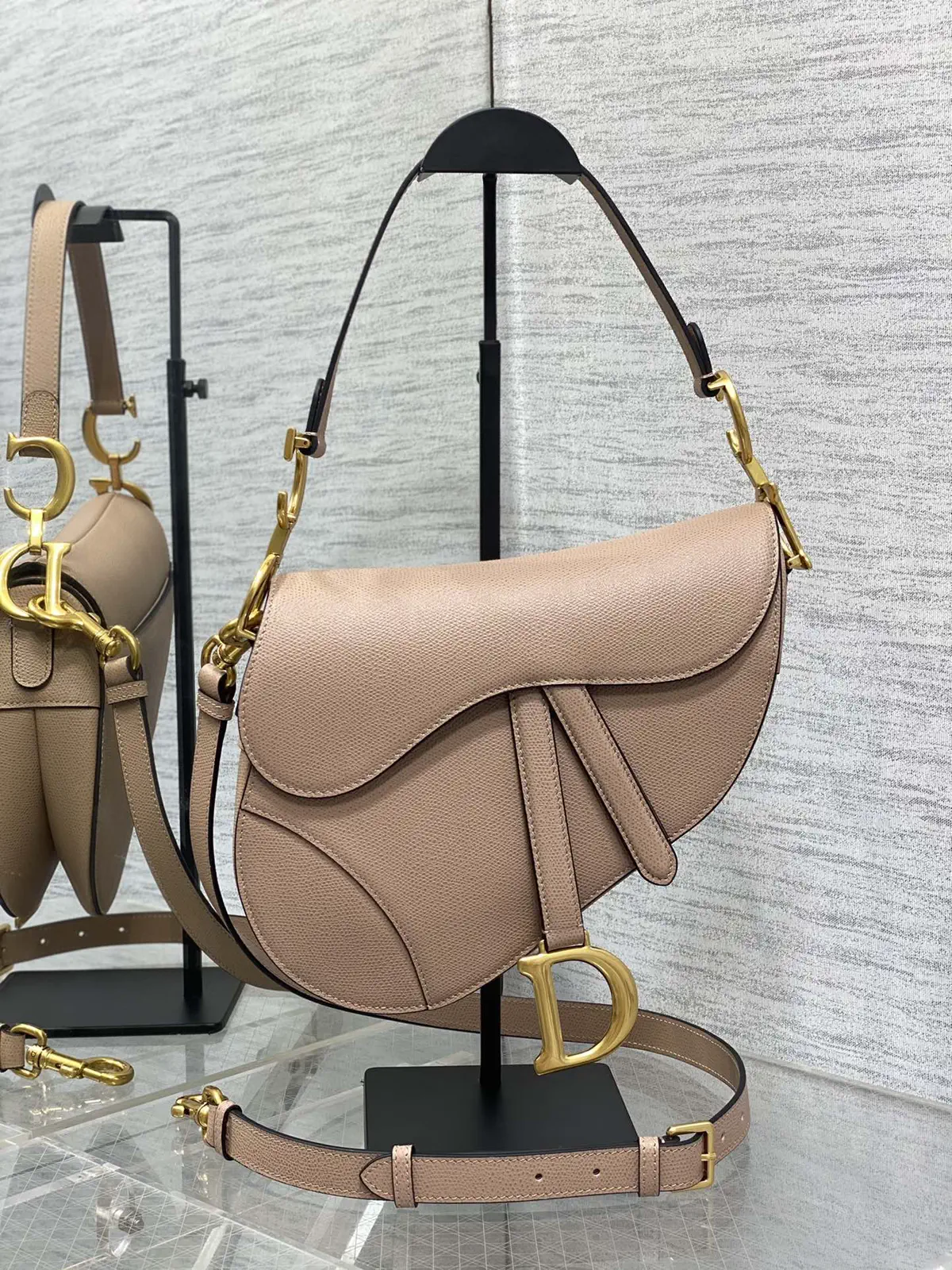 Dior Saddle Shoulder Bag image 1