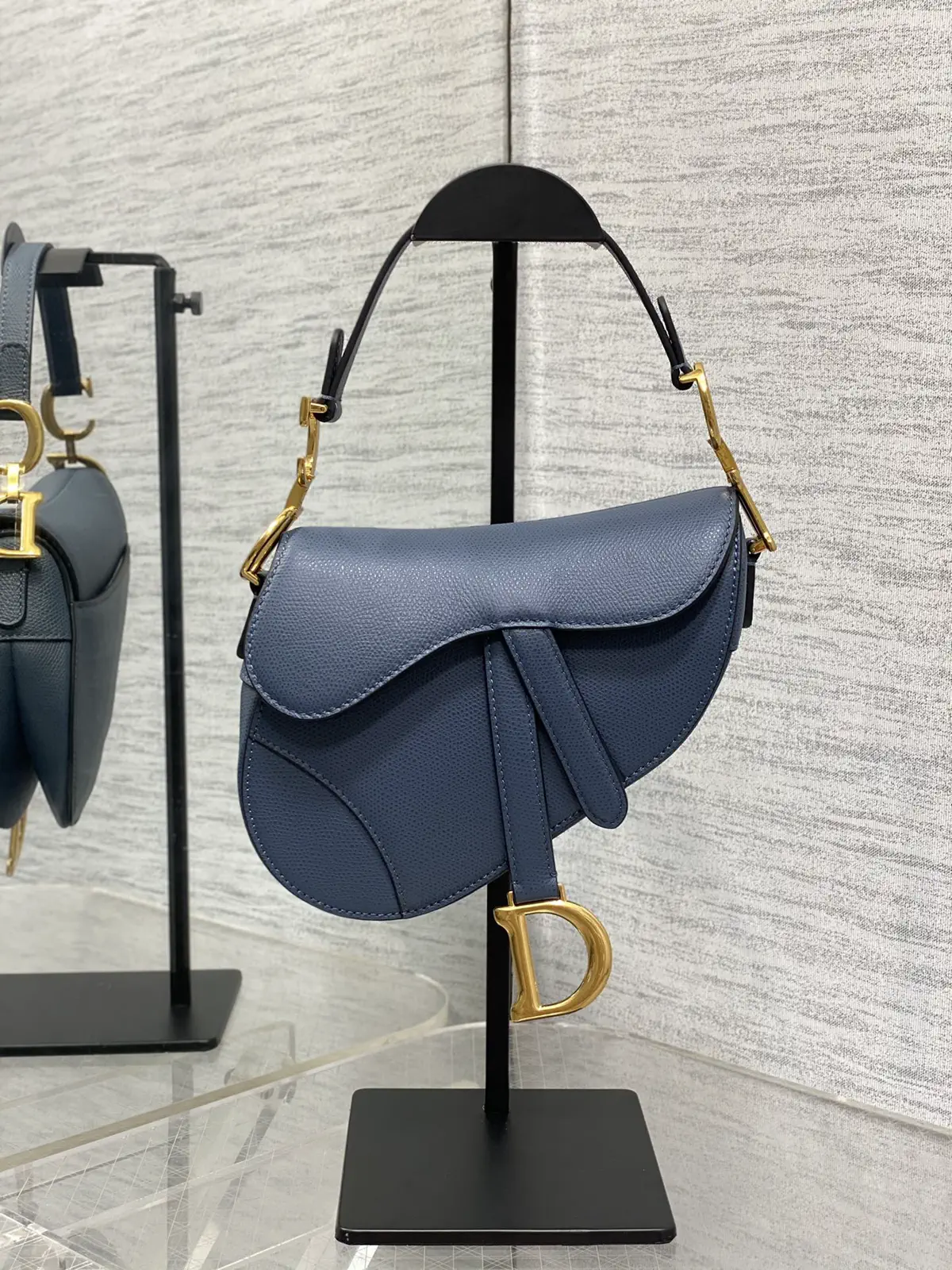 Dior Saddle Shoulder Bag image 1