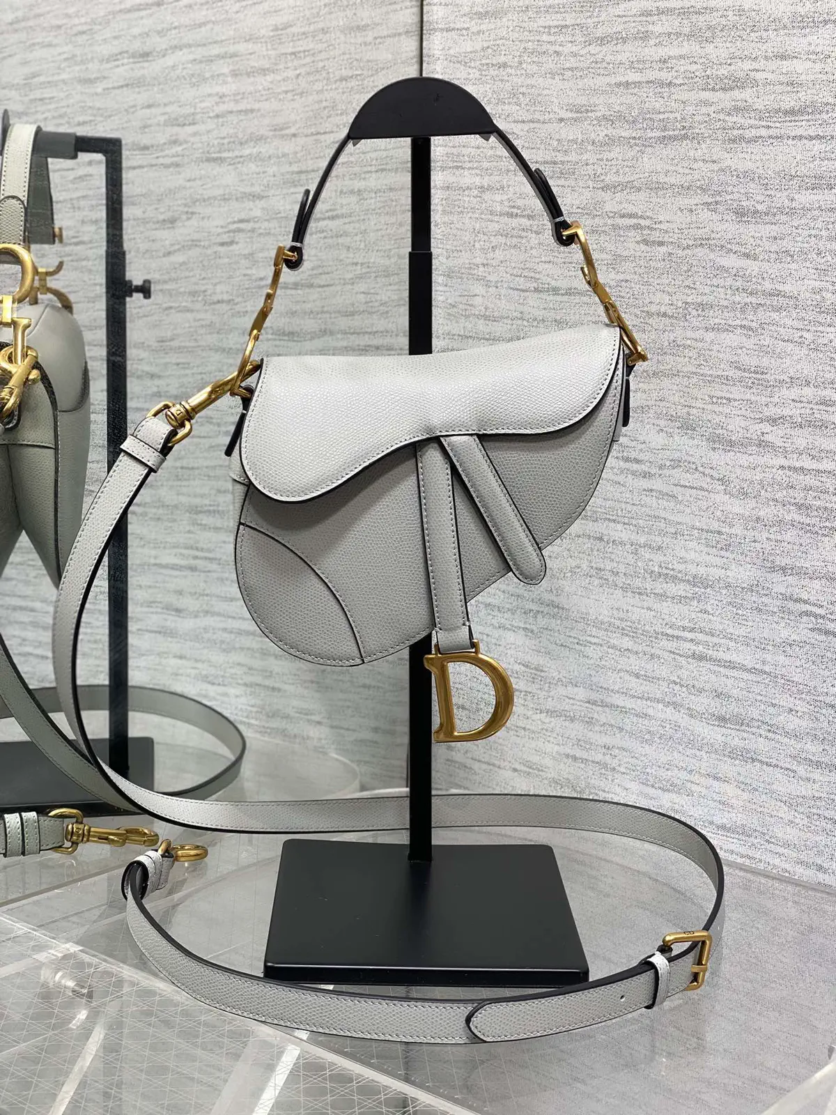 Dior Saddle Crossbody Bag image 1