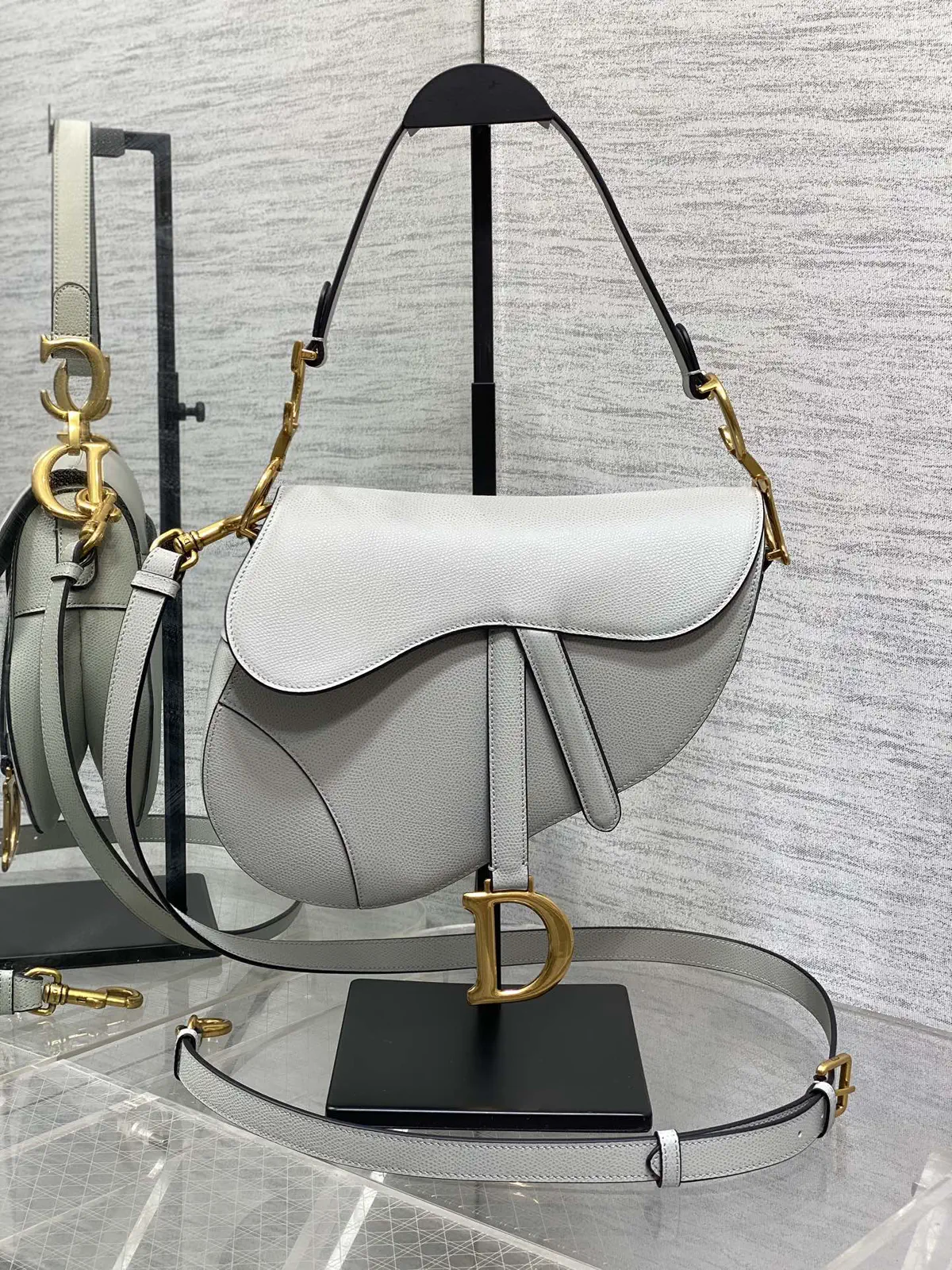 Dior Saddle Shoulder Bag image 1