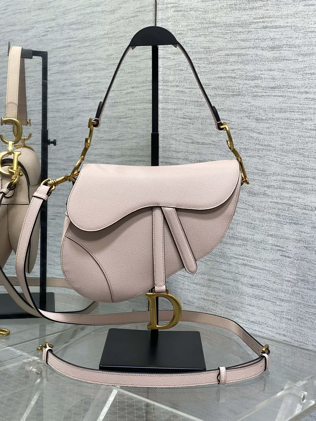 Dior Saddle Crossbody Bag image 1