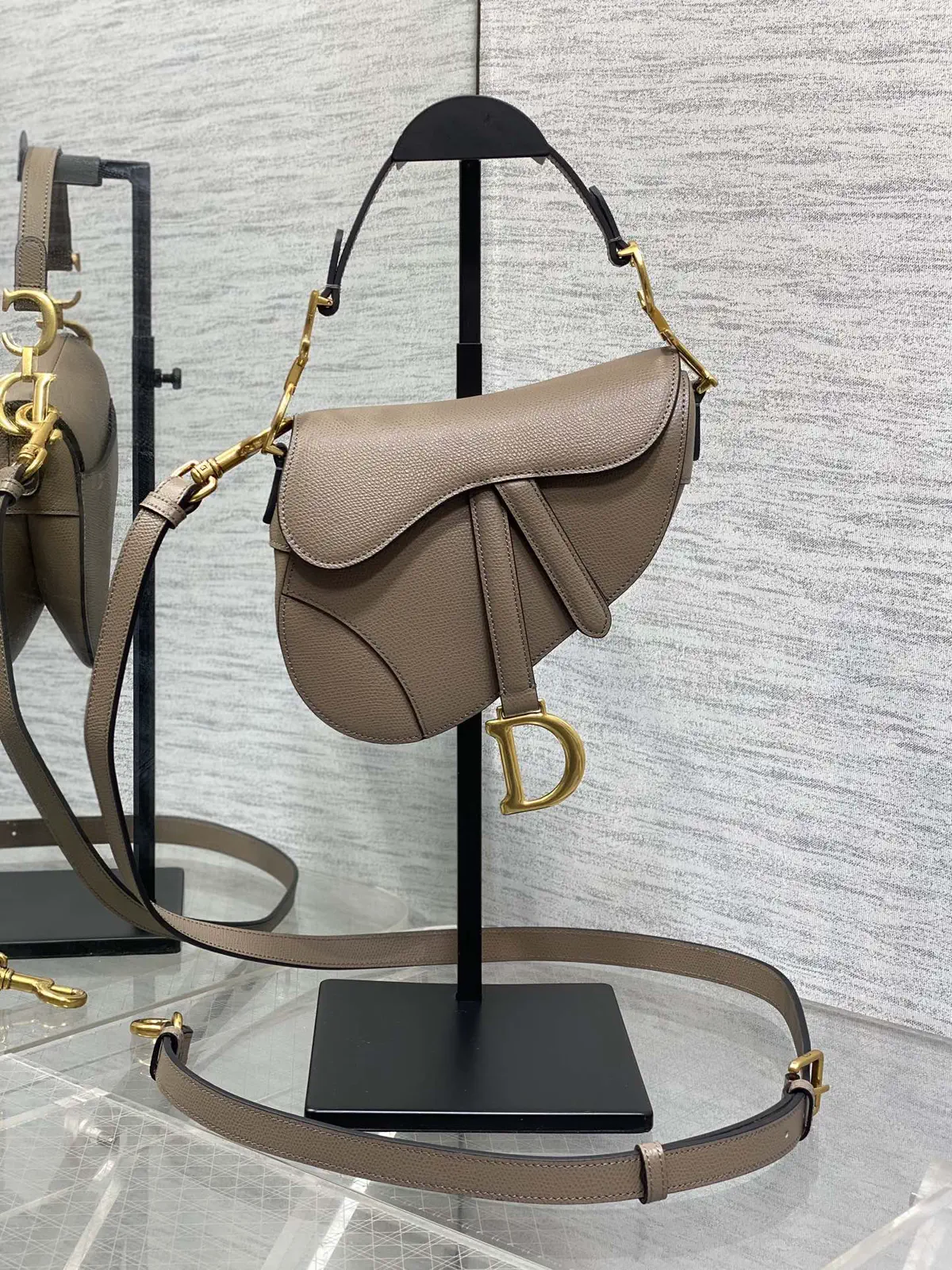 Dior Saddle Crossbody Bag image 1