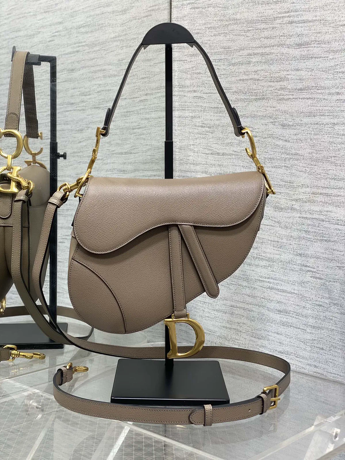 Dior Saddle Shoulder Bag image 1