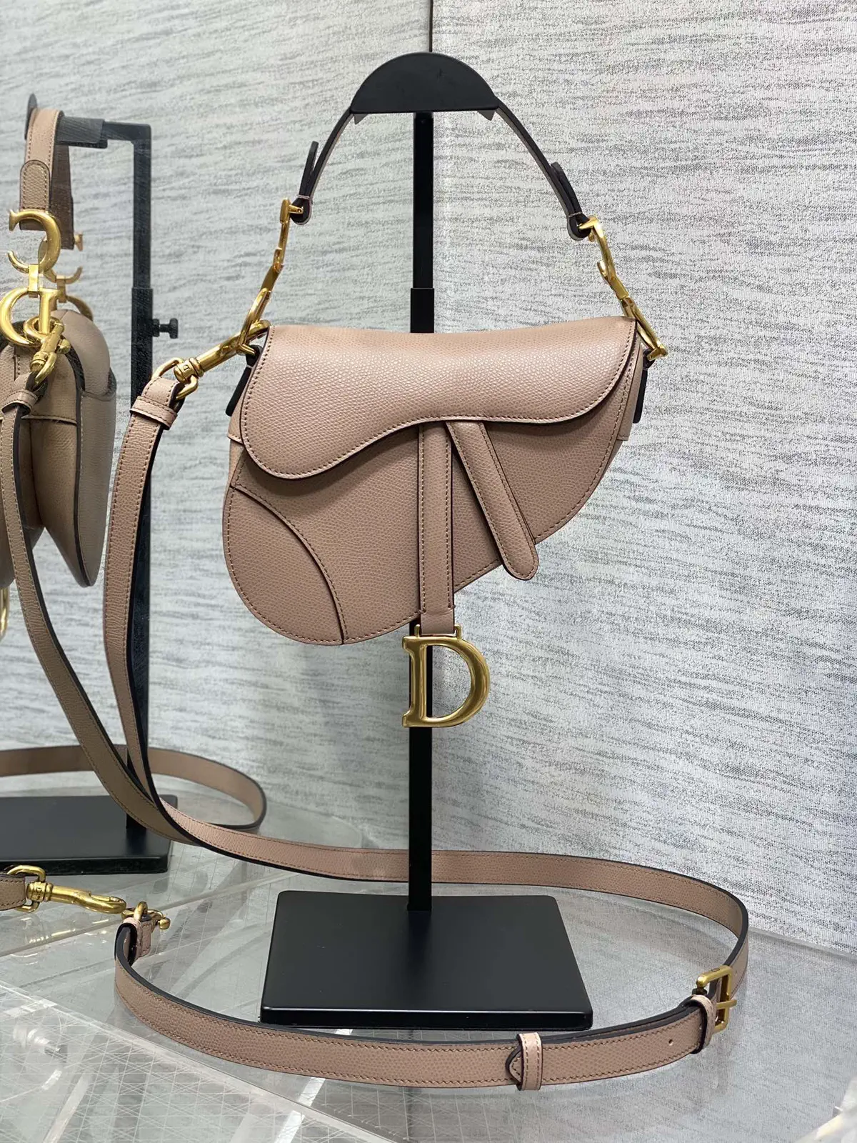 Dior Saddle Crossbody Bag image 1