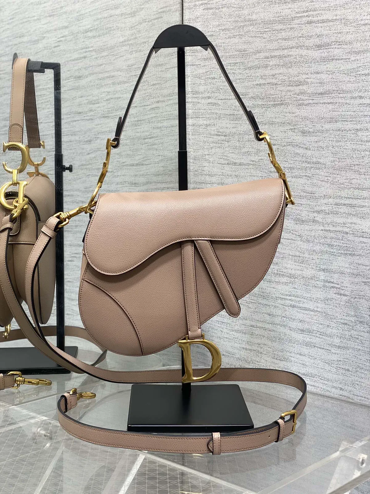 Dior Saddle Crossbody Bag image 1