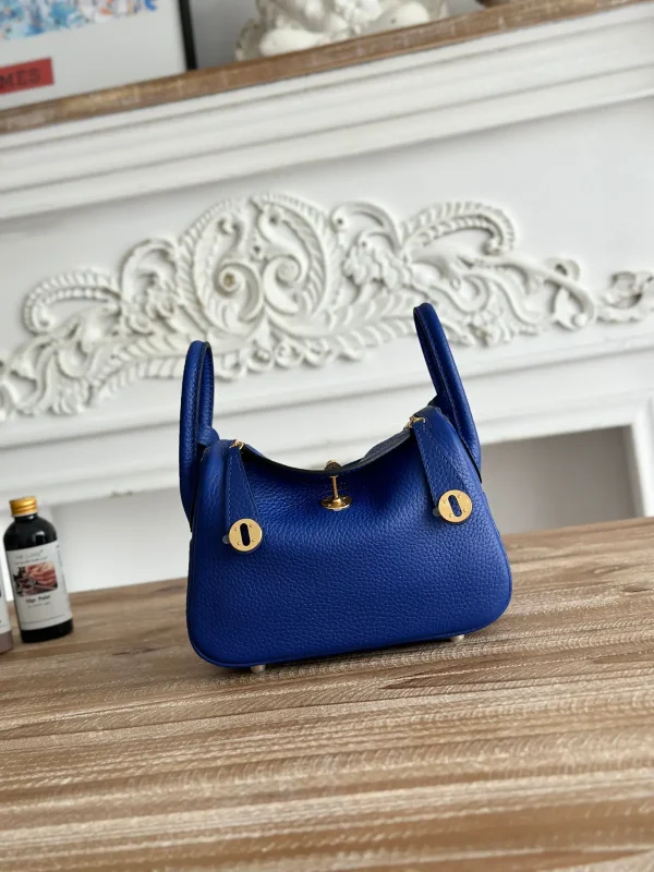 Hermès Lindy 19 Top Handle Bag image 1