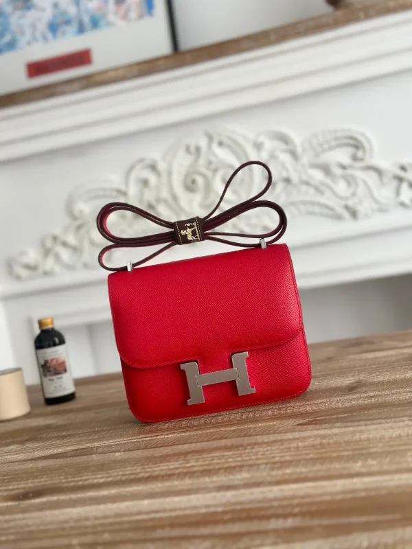 Hermès Red Crossbody Bag image 1