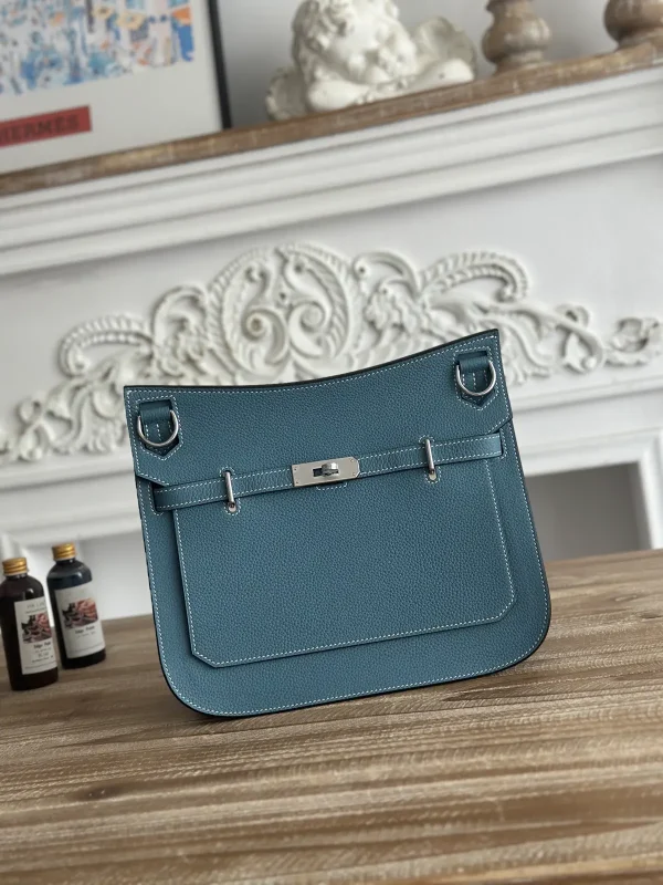 Hermès Jypsiere 28 Crossbody Bag image 1