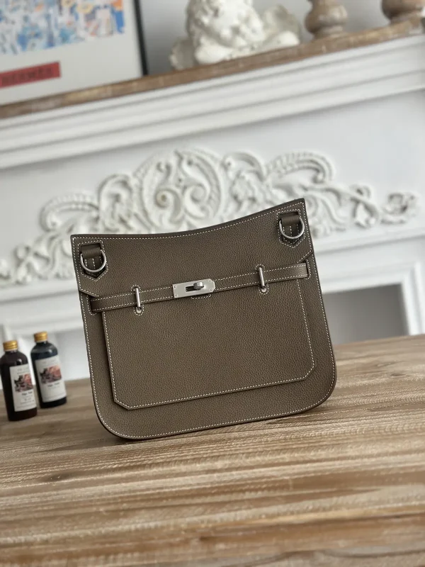 Hermès Jypsiere 28 Crossbody Bag image 1