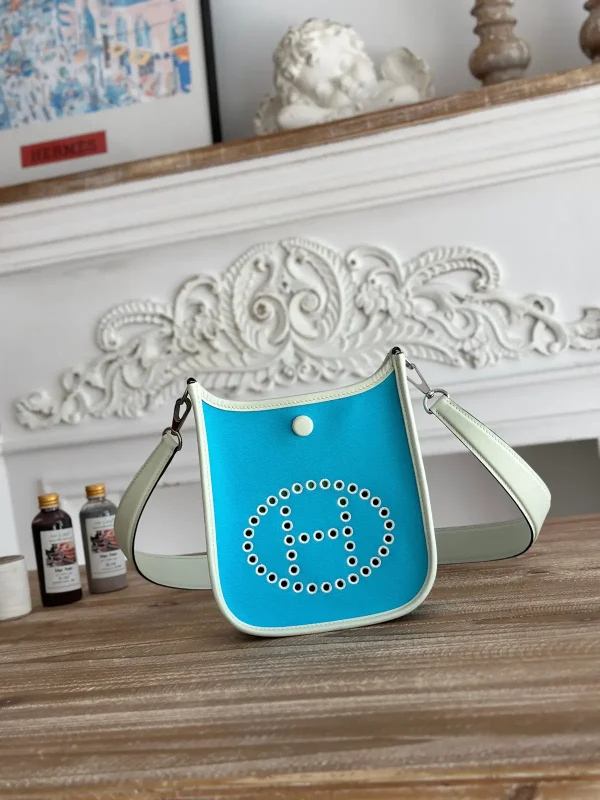 Hermès Mini Evelyne Crossbody Bag image 1