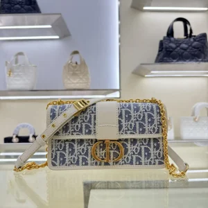 Dior 30 Montaigne East-West Chain Crossbody Bag image 1