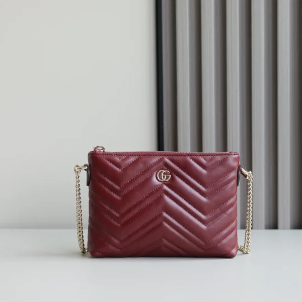Gucci Chevron Quilted Chain Crossbody Bag image 1