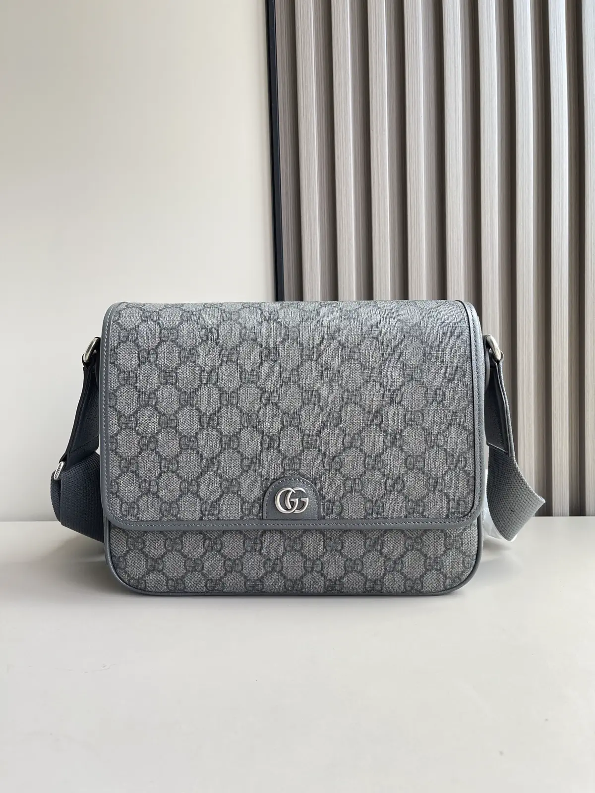 Gucci Ophidia Medium Messenger Bag image 1