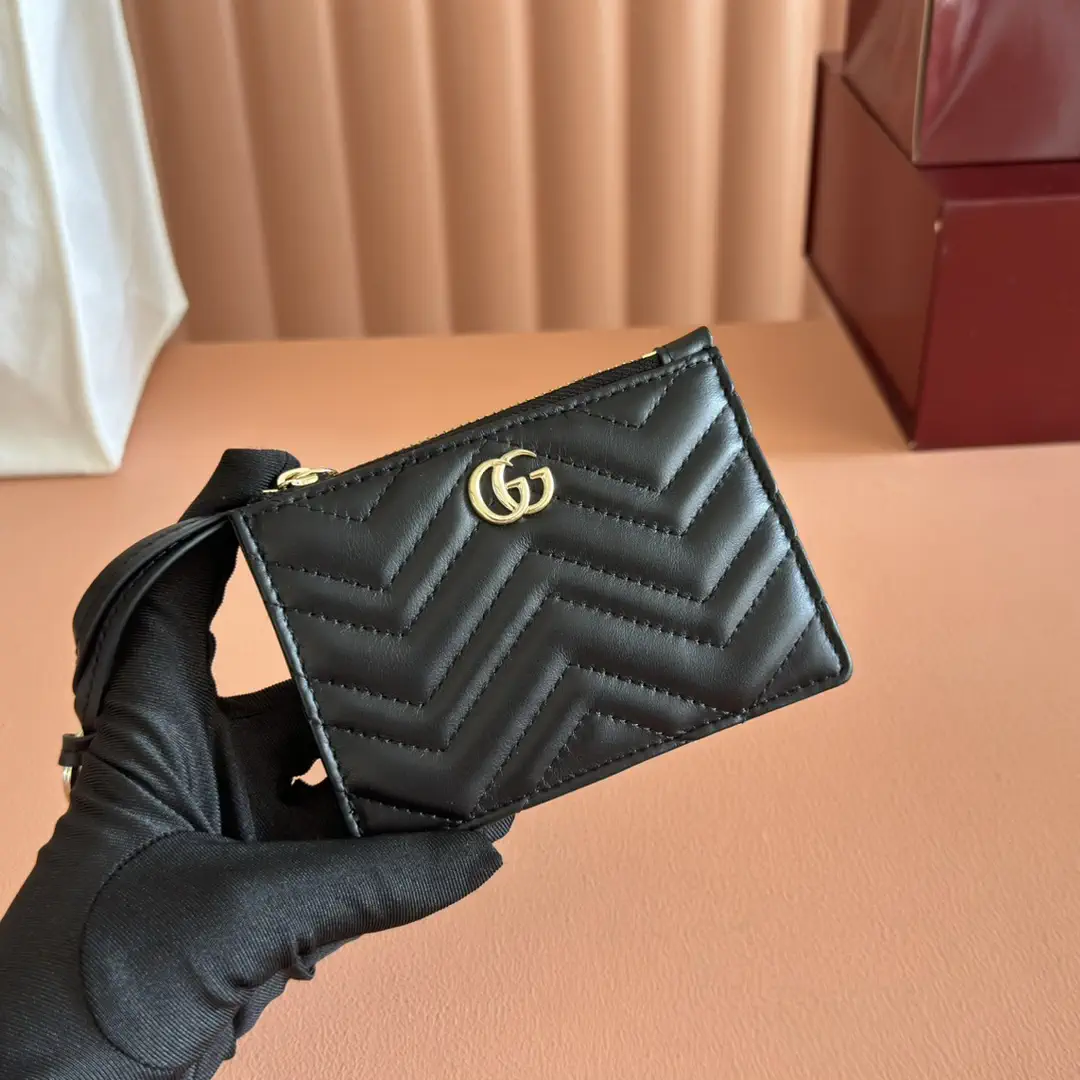 Gucci Marmont Quilted Card Holder image 1