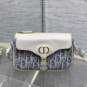 Dior 30 Montaigne Pocket Crossbody Bag image 1