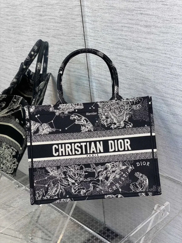 Dior Constellation Embroidered Tote Bag image 1