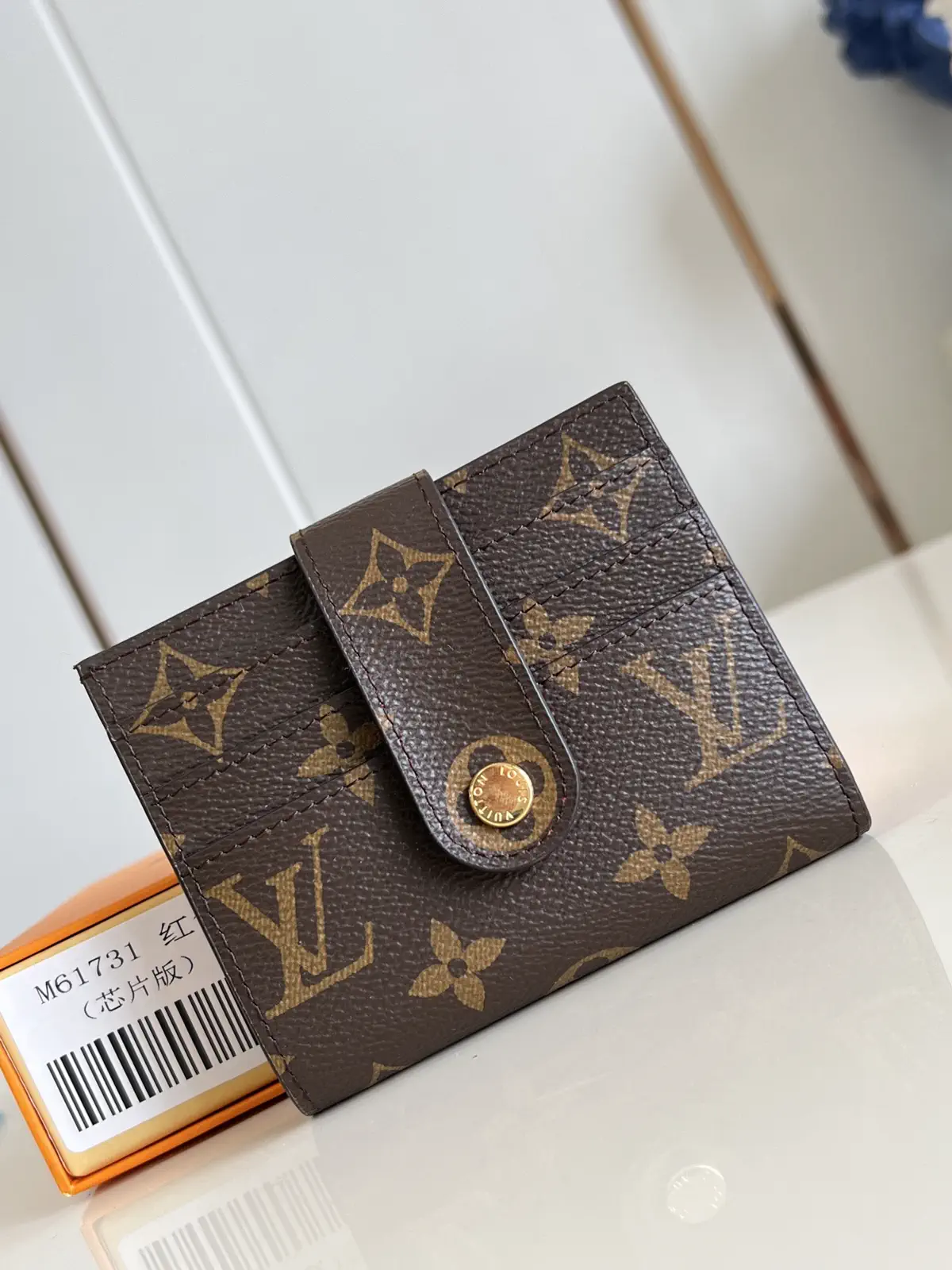 Monogram Canvas Card Holder Wallet image 1