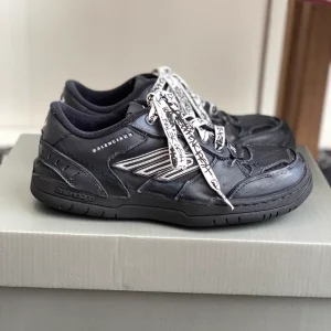 Balenciaga Hamptons Worn-Out Sneakers image 1