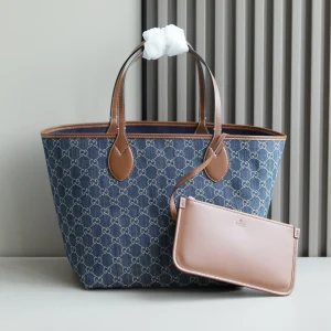 Gucci Medium Tote Bag with Detachable Pouch image 1