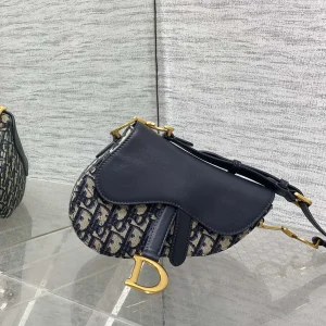 Dior Oblique Saddle Bag image 1