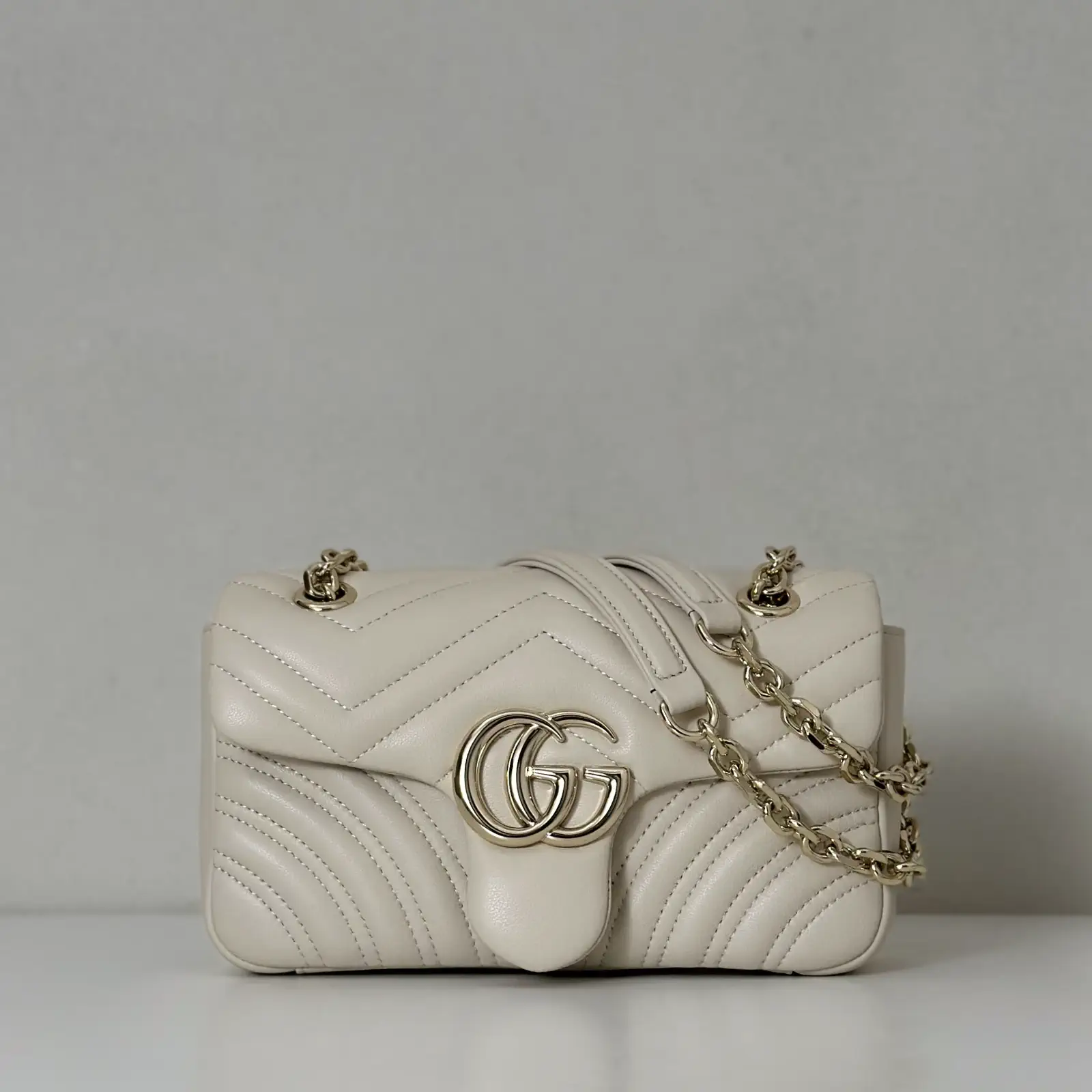 Gucci Quilted Chain Shoulder Bag image 1