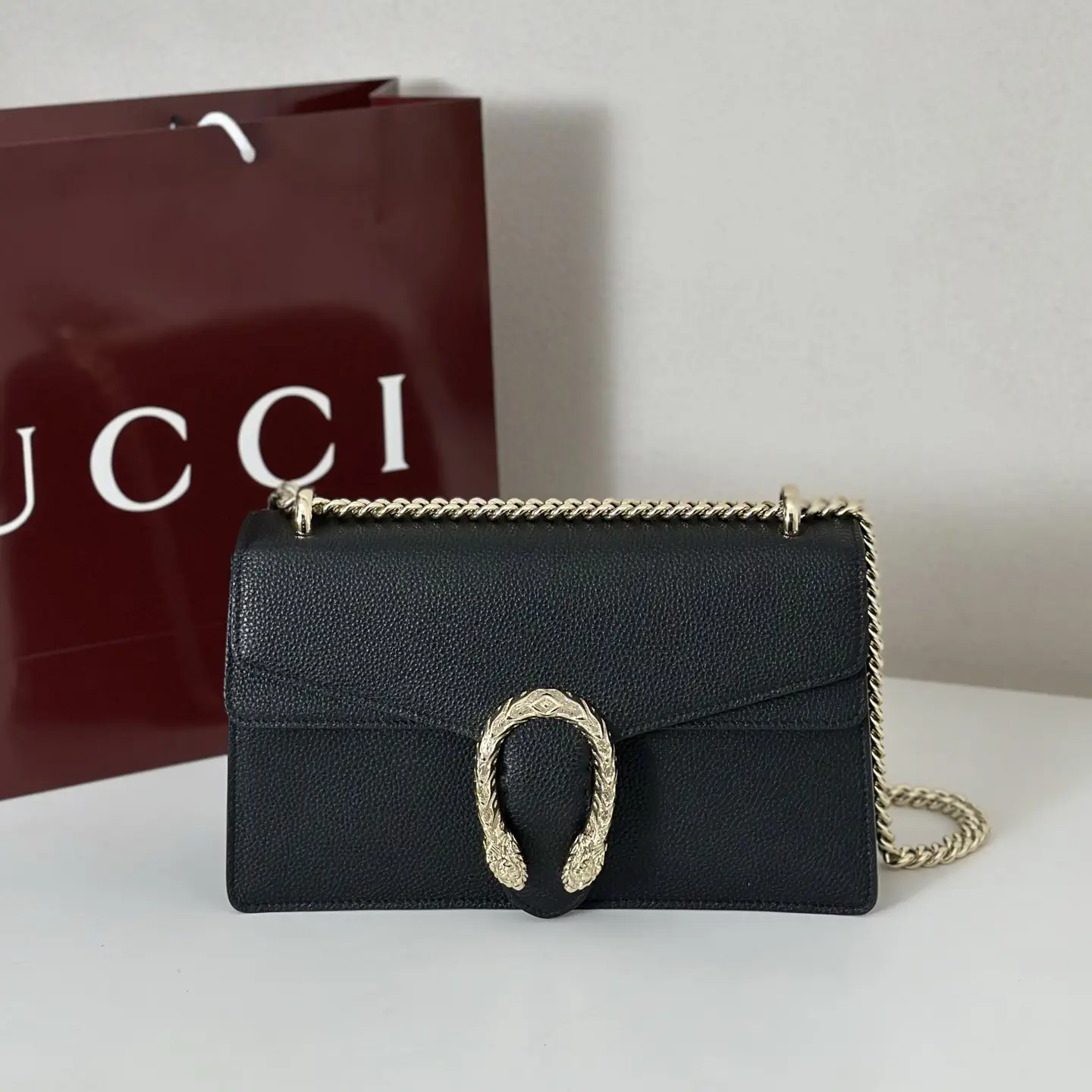 Gucci Chain Shoulder Bag image 1