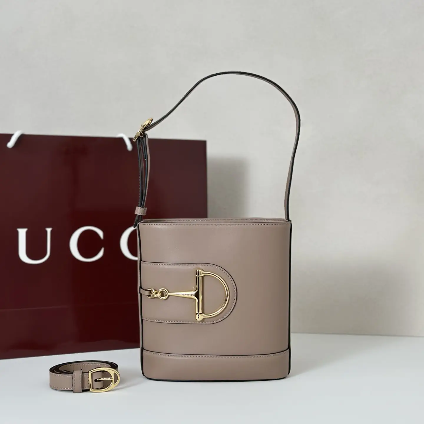 Gucci Horsebit Accent Shoulder Bag image 1