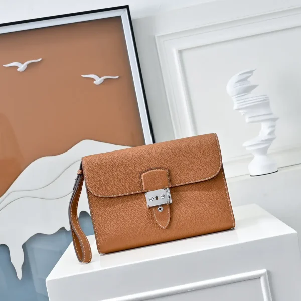 Hermès Sac a Depeches Clutch image 1