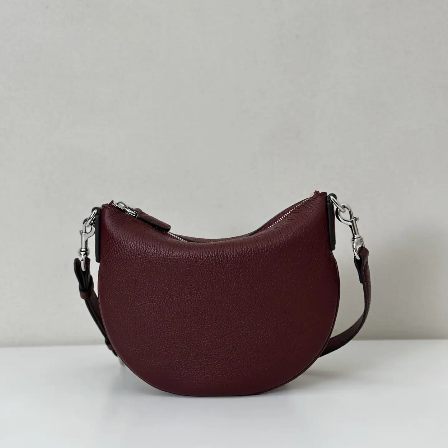 Gucci Burgundy Crossbody Bag image 1