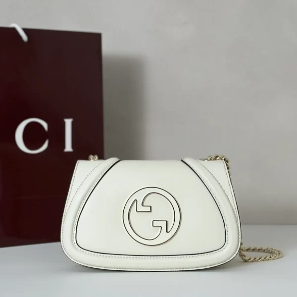 Gucci Interlocking G Chain Shoulder Bag image 1