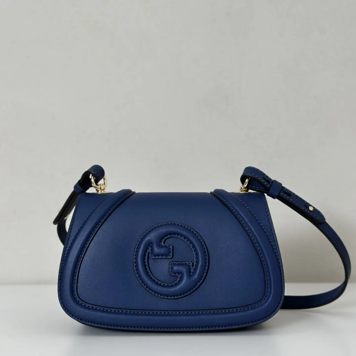 Gucci Interlocking G Crossbody Bag image 1