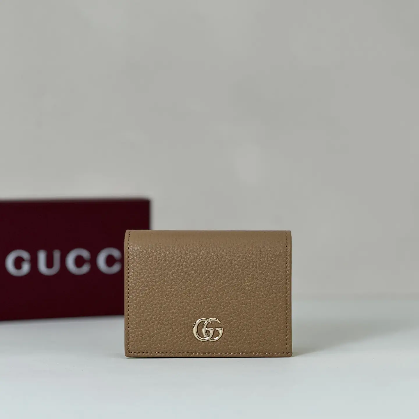 Gucci GG Logo Compact Wallet image 1