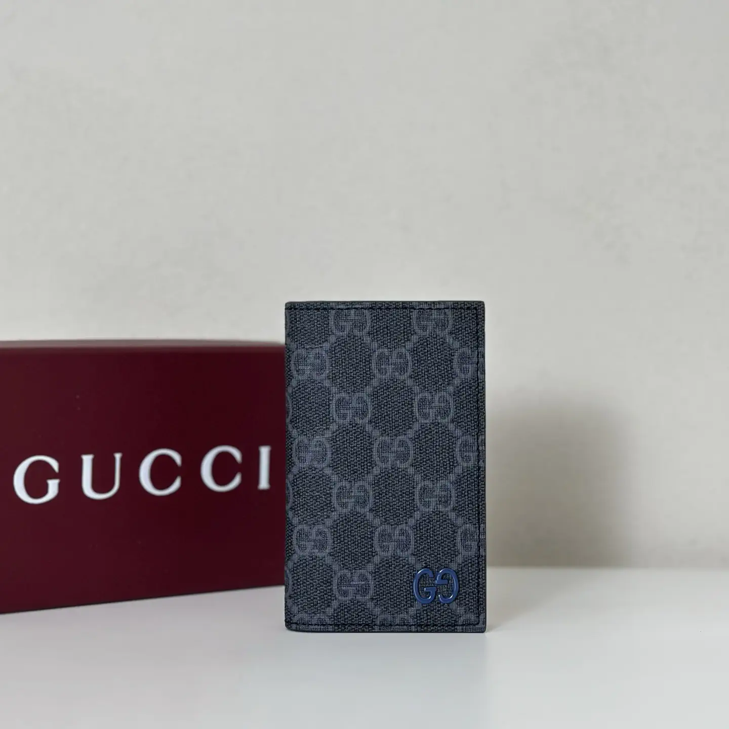 Gucci Monogram Card Holder image 1